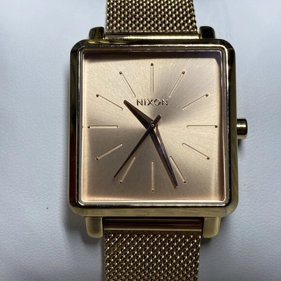 Nixon K Squared Exponential Gold Tone Quartz Watch Japan Movement c. 2010s - Picture 9 of 12